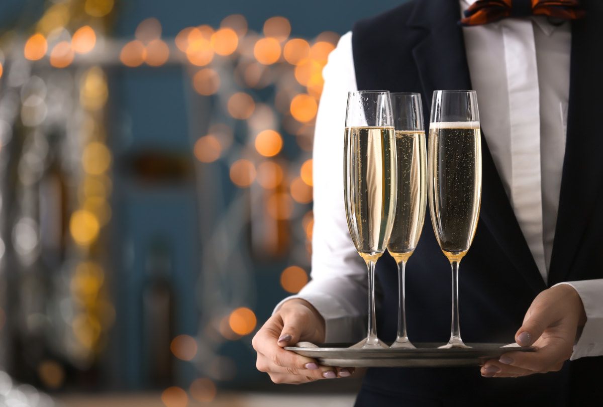 Beverage service and refreshments